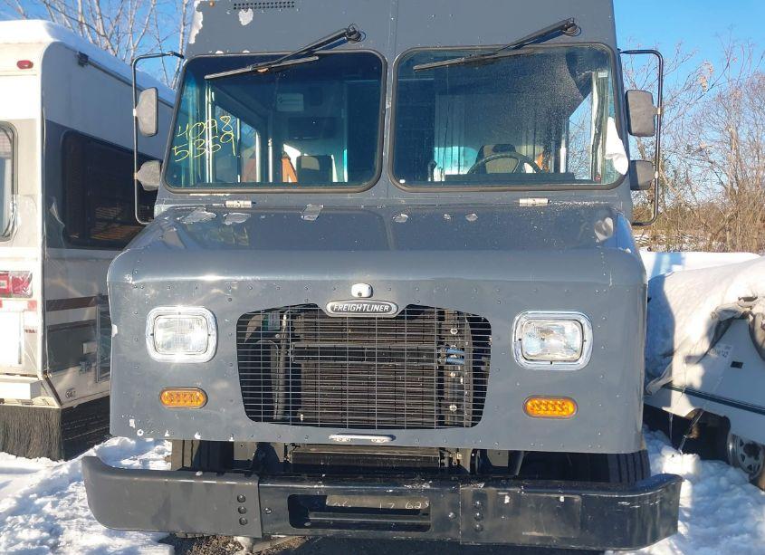 Photo 11 of 2020 Freightliner Mt45g N/A (VIN 4UZAC2EA3LCLZ6285)