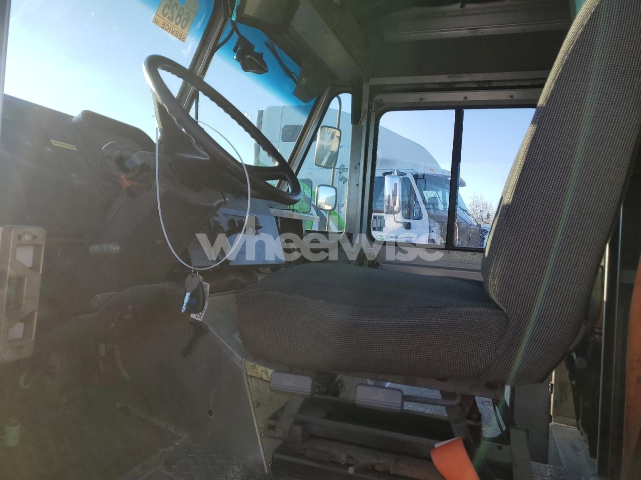 Photo 7 of 2020 FREIGHTLINER MT 45G DELIVERY TRUCK (VIN 4UZAC2EA3LCLZ6335)