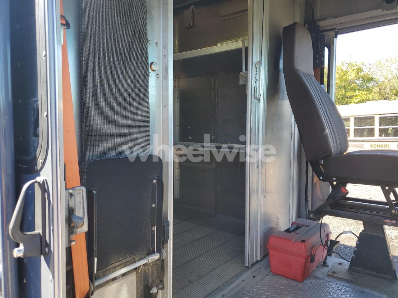 Photo 11 of 2020 FREIGHTLINER CHASSIS M LINE WALK-IN VAN (VIN 4UZAC2EA3LCMH7668)
