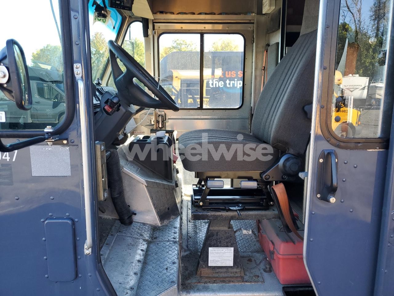 Photo 7 of 2020 FREIGHTLINER CHASSIS M LINE WALK-IN VAN (VIN 4UZAC2EA3LCMH7668)