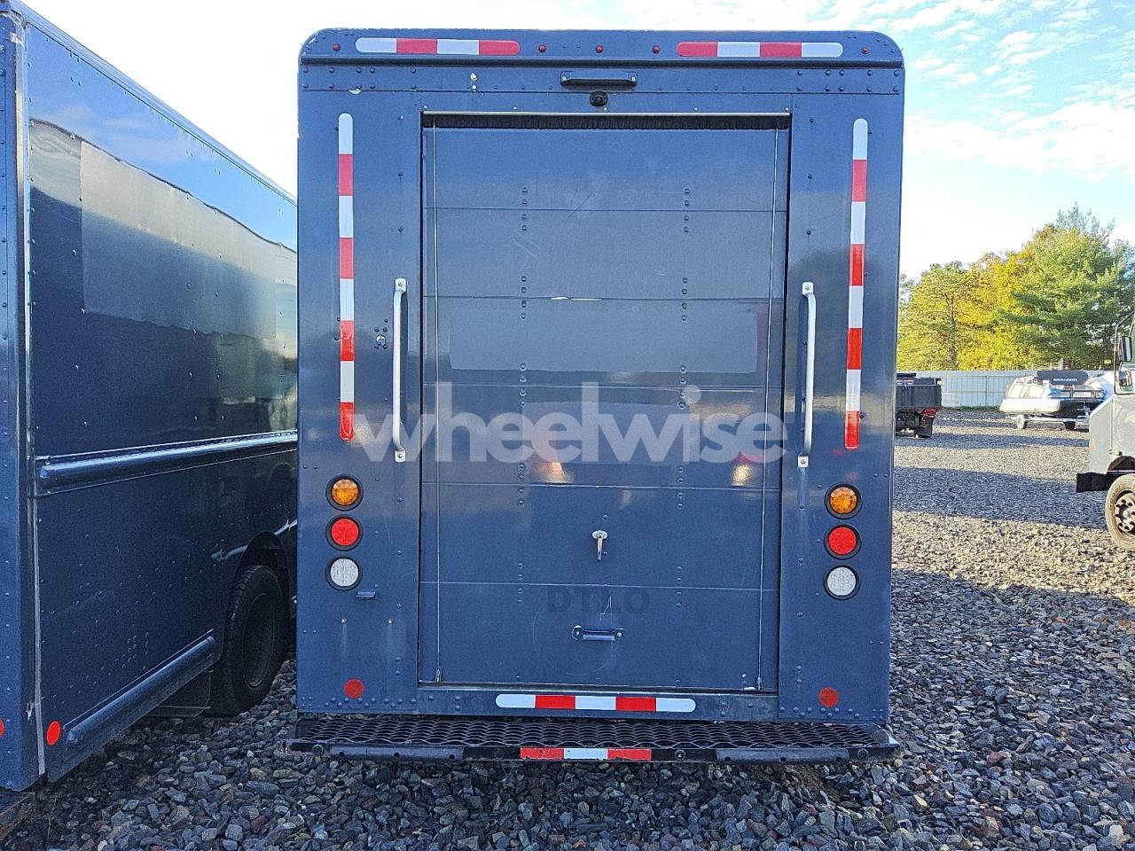 Photo 6 of 2020 FREIGHTLINER CHASSIS M LINE WALK-IN VAN (VIN 4UZAC2EA3LCMK0245)