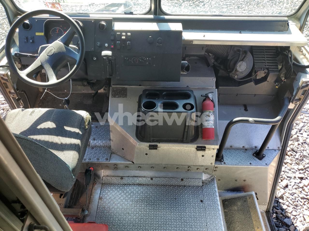 Photo 8 of 2020 FREIGHTLINER CHASSIS M LINE WALK-IN VAN (VIN 4UZAC2EA3LCMK0245)