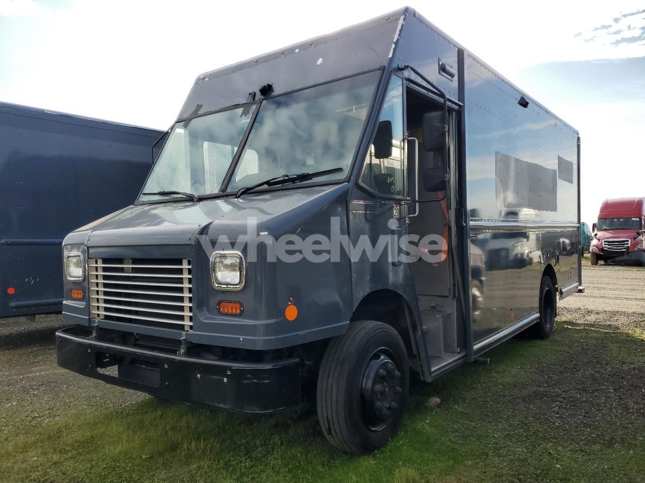 2021 FREIGHTLINER CHASSIS M LINE WALK-IN VAN (VIN 4UZAC2EA3MCMN0119) main photo