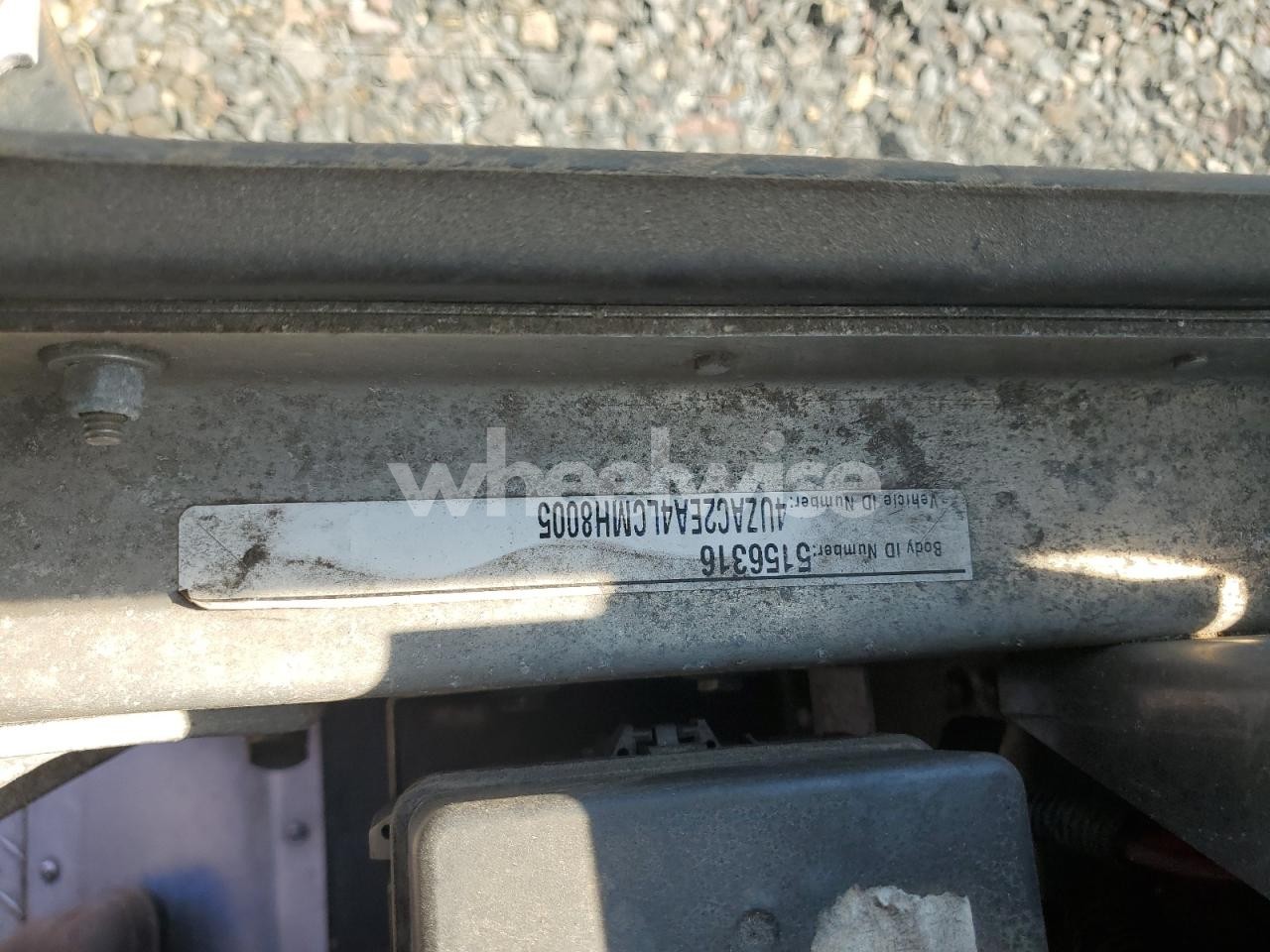 Photo 12 of 2020 FREIGHTLINER CHASSIS M LINE WALK-IN VAN (VIN 4UZAC2EA4LCMH8005)
