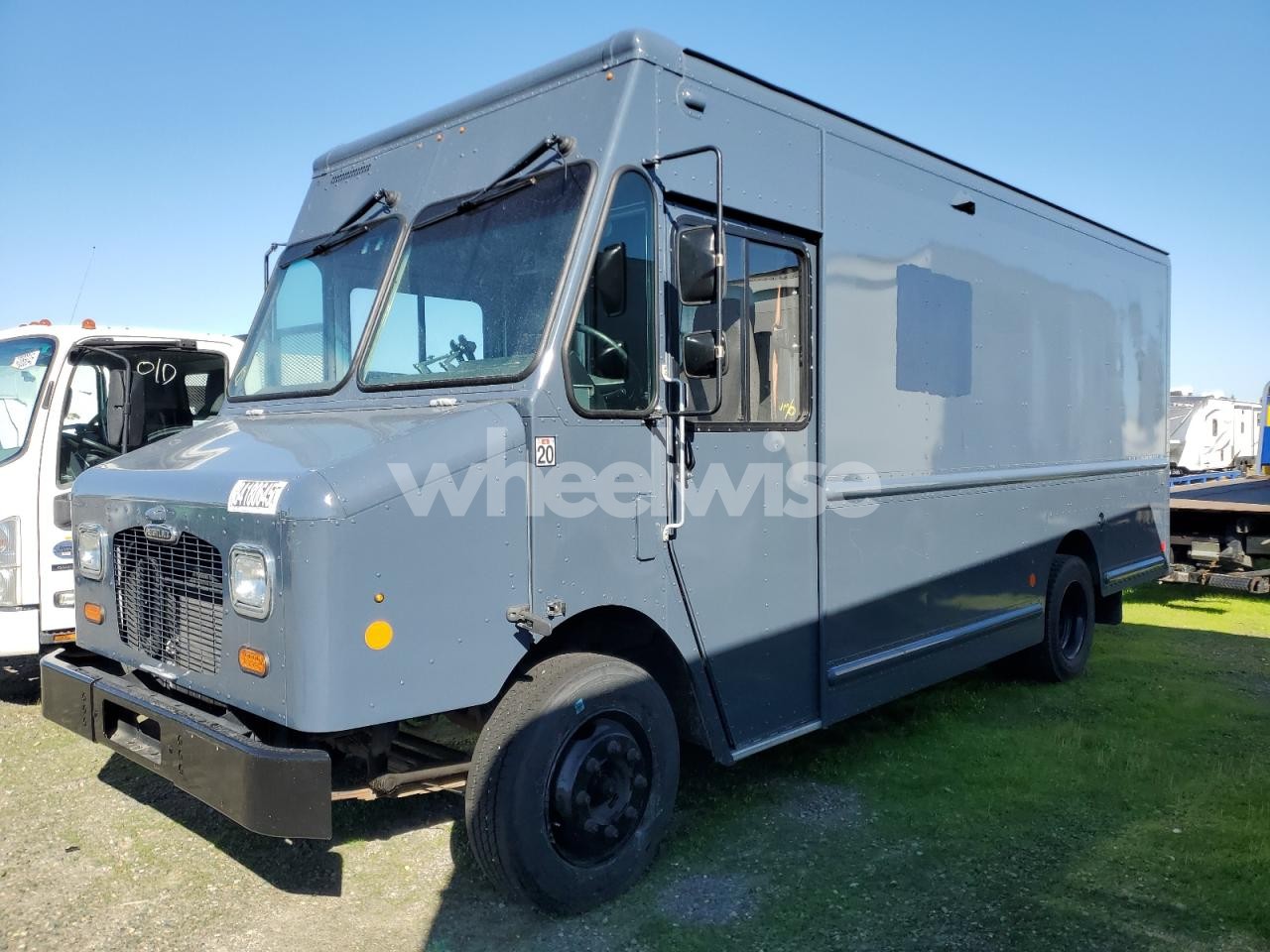 2020 FREIGHTLINER CHASSIS M LINE WALK-IN VAN (VIN 4UZAC2EA4LCMK0416) main photo