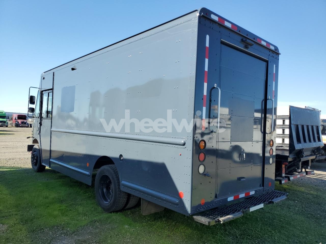 Photo 2 of 2020 FREIGHTLINER CHASSIS M LINE WALK-IN VAN (VIN 4UZAC2EA4LCMK0416)