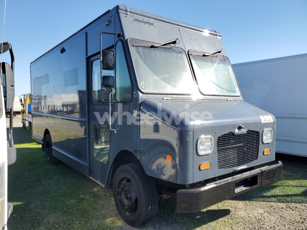 Photo 4 of 2020 FREIGHTLINER CHASSIS M LINE WALK-IN VAN (VIN 4UZAC2EA4LCMK0416)