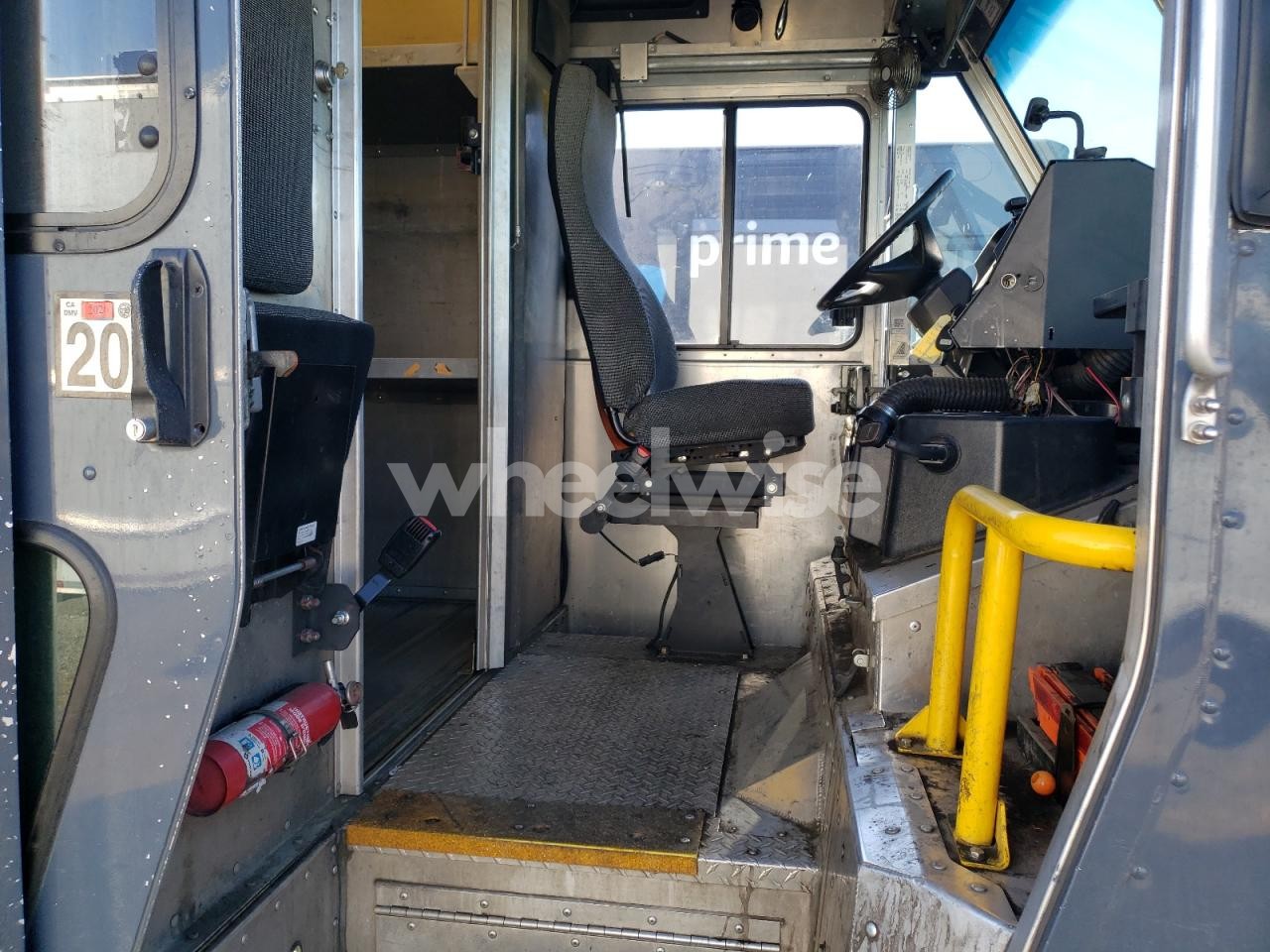 Photo 11 of 2021 FREIGHTLINER CHASSIS M LINE WALK-IN VAN (VIN 4UZAC2EA4MCMN0016)