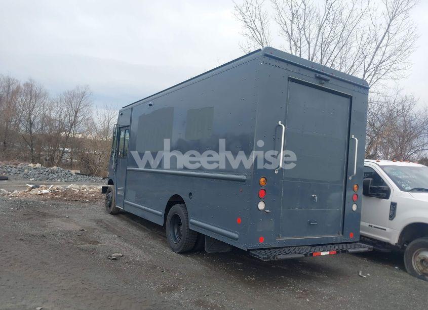 Photo 3 of 2020 Freightliner Mt45g N/A (VIN 4UZAC2EA5LCLZ6420)