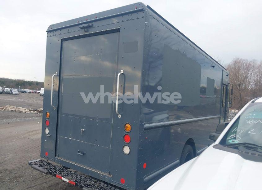 Photo 4 of 2020 Freightliner Mt45g N/A (VIN 4UZAC2EA5LCLZ6420)