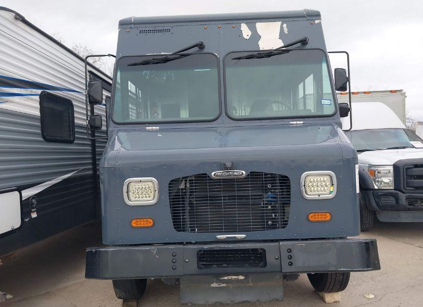 Photo 11 of 2020 Freightliner Mt45g N/A (VIN 4UZAC2EA5LCLZ7244)