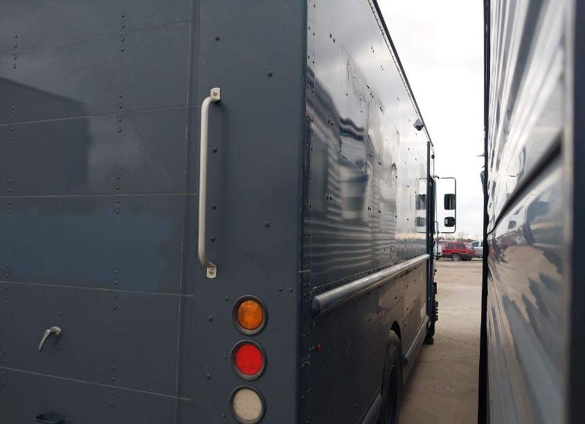 Photo 4 of 2020 Freightliner Mt45g N/A (VIN 4UZAC2EA5LCLZ7244)