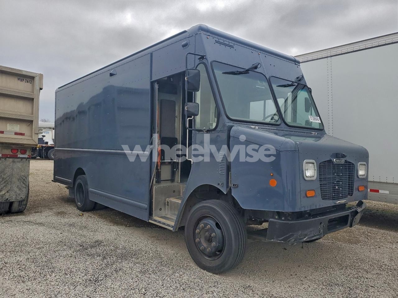 2020 FREIGHTLINER MT45G DELIVERY TRUCK (VIN 4UZAC2EA7LCMH7771) main photo