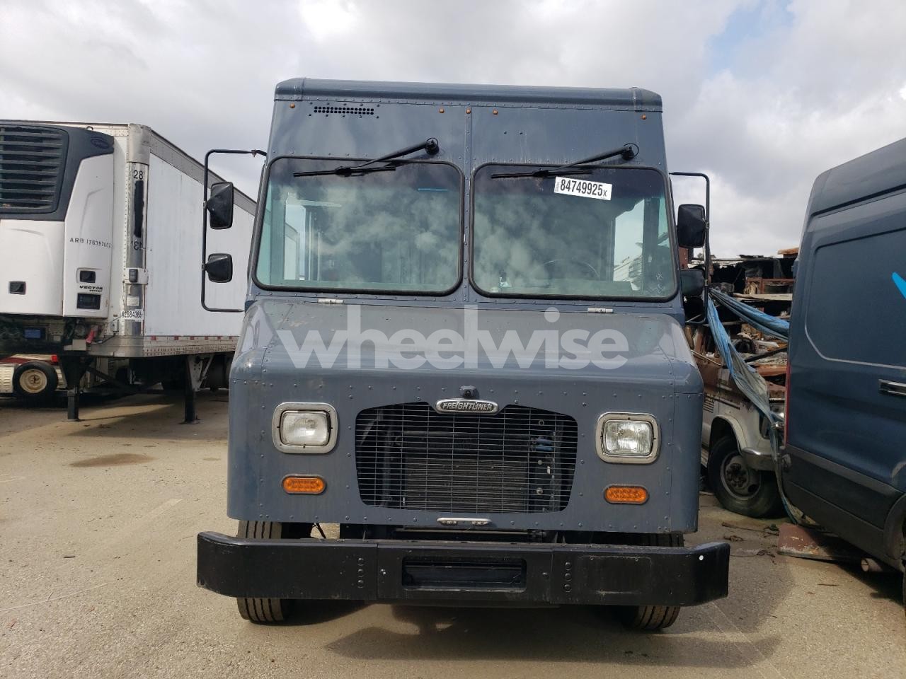 Photo 5 of 2020 FREIGHTLINER CHASSIS M LINE WALK-IN VAN (VIN 4UZAC2EA8LCLZ6749)