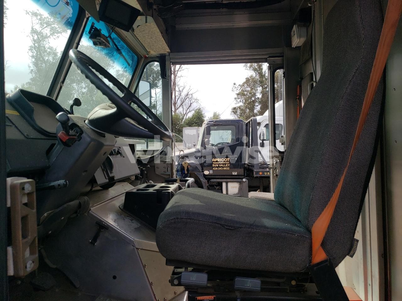 Photo 7 of 2020 FREIGHTLINER CHASSIS M LINE WALK-IN VAN (VIN 4UZAC2EA8LCLZ6749)