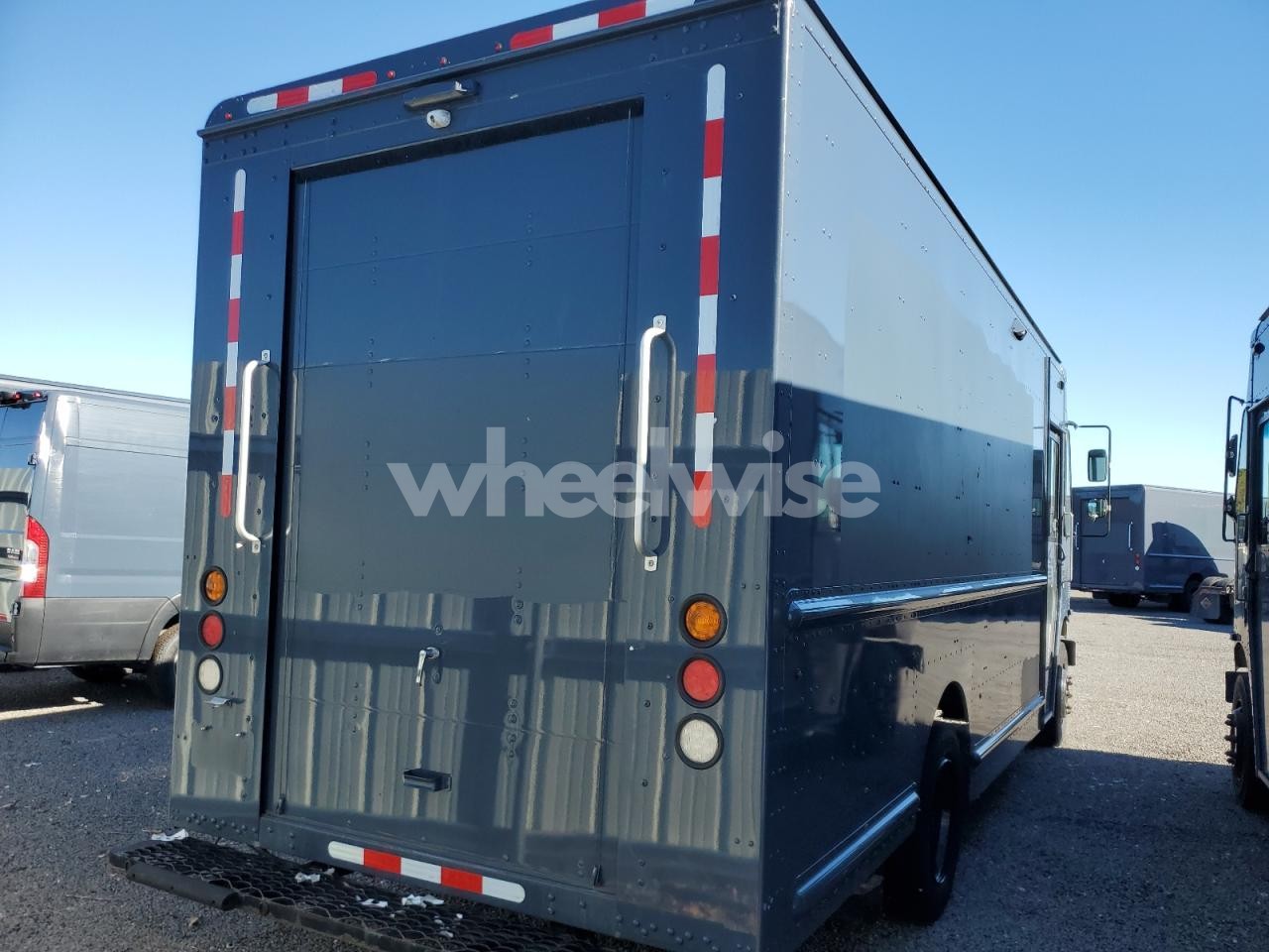 Photo 6 of 2020 FREIGHTLINER CHASSIS M LINE WALK-IN VAN (VIN 4UZAC2EA8LCLZ6816)