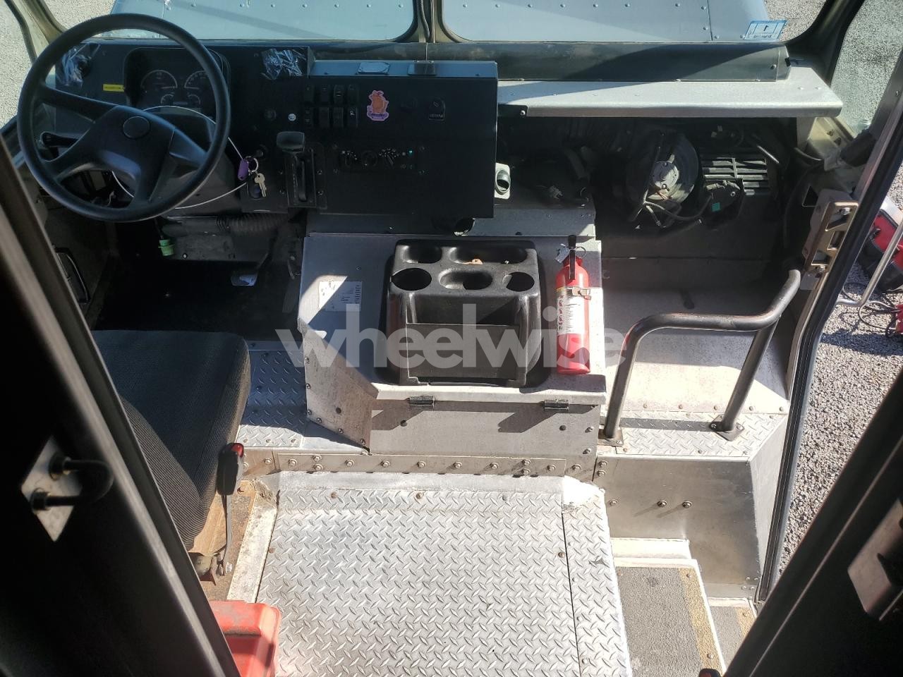 Photo 8 of 2020 FREIGHTLINER CHASSIS M LINE WALK-IN VAN (VIN 4UZAC2EA8LCMH6001)