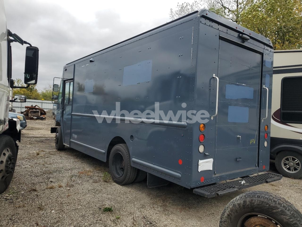 Photo 2 of 2020 FREIGHTLINER CHASSIS M LINE WALK-IN VAN (VIN 4UZAC2EA8LCMH6127)