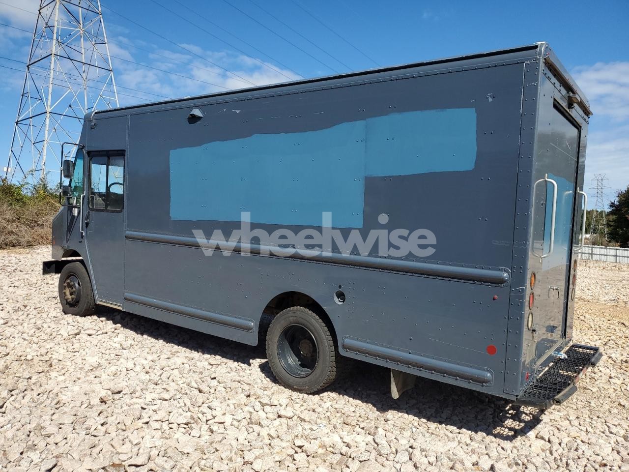 Photo 2 of 2020 FREIGHTLINER CHASSIS M LINE WALK-IN VAN (VIN 4UZAC2EA8LCMK0175)