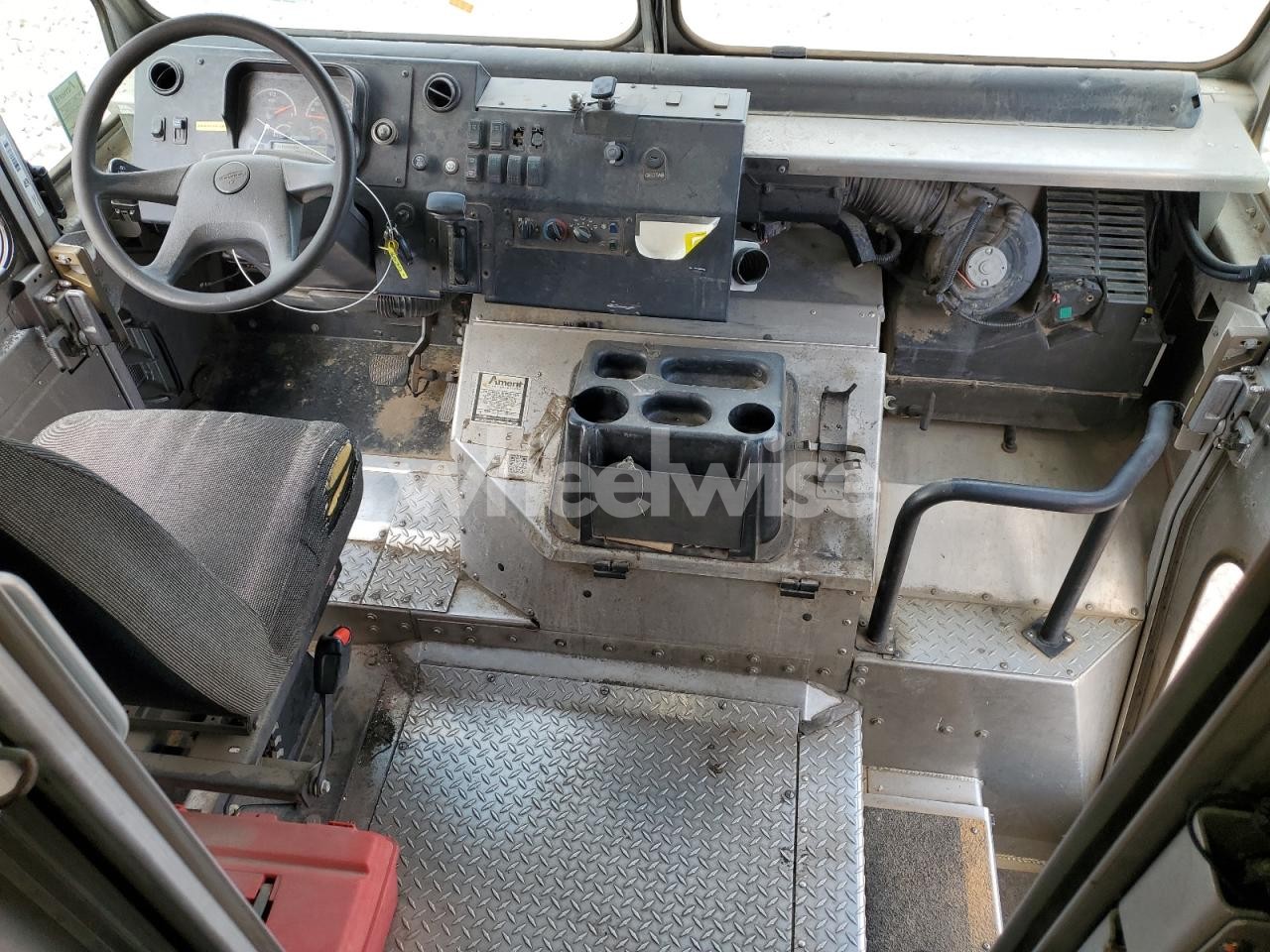 Photo 8 of 2020 FREIGHTLINER CHASSIS M LINE WALK-IN VAN (VIN 4UZAC2EA8LCMK0175)