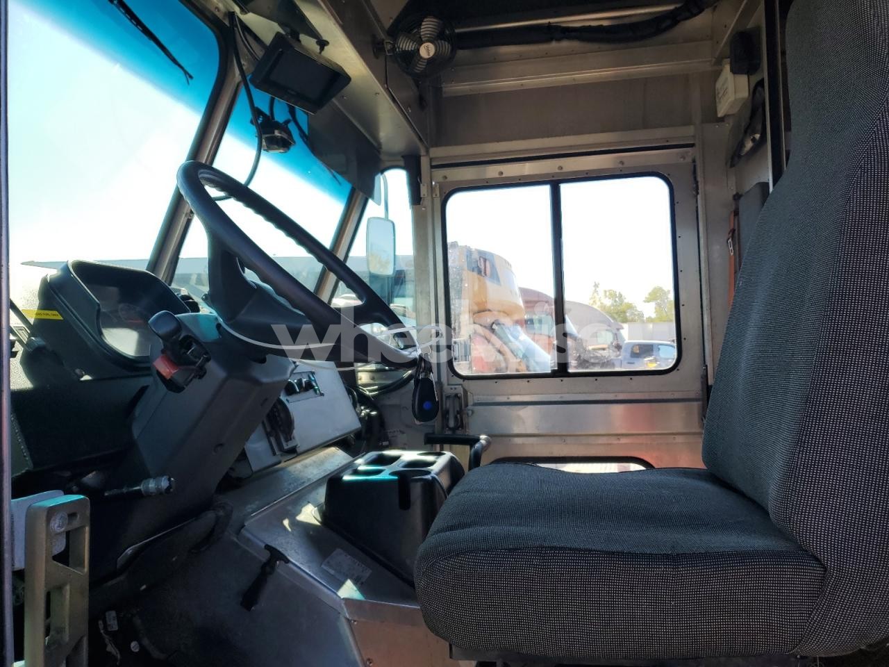 Photo 7 of 2021 FREIGHTLINER CHASSIS M LINE WALK-IN VAN (VIN 4UZAC2EA8MCML0755)