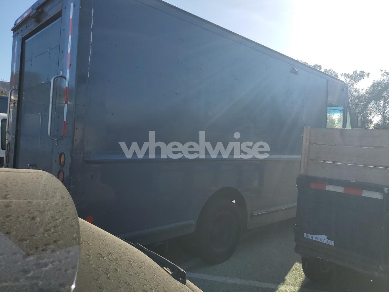 Photo 3 of 2021 FREIGHTLINER CHASSIS M LINE WALK-IN VAN (VIN 4UZAC2EA8MCMM9175)