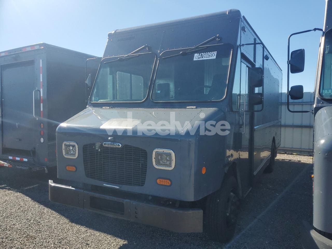 2021 FREIGHTLINER CHASSIS M LINE WALK-IN VAN (VIN 4UZAC2EA9MCMM9086) main photo