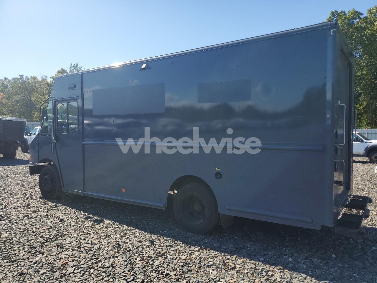 Photo 2 of 2021 FREIGHTLINER CHASSIS M LINE WALK-IN VAN (VIN 4UZAC2EA9MCMN0027)