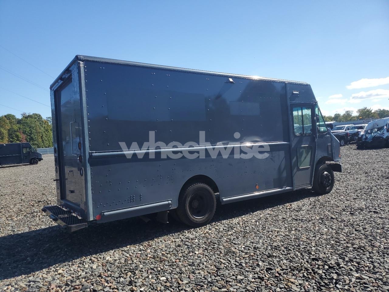 Photo 3 of 2021 FREIGHTLINER CHASSIS M LINE WALK-IN VAN (VIN 4UZAC2EA9MCMN0027)