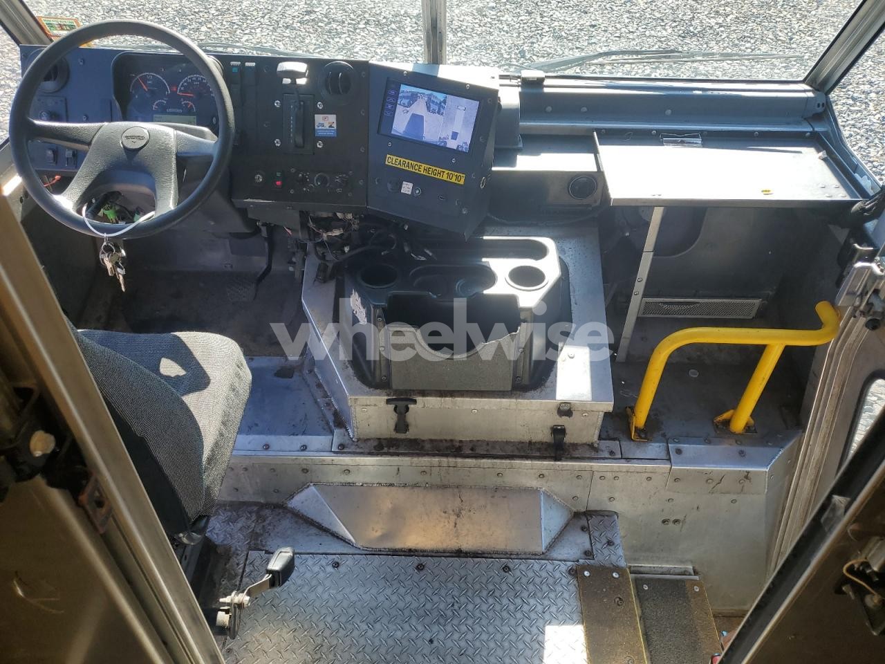 Photo 8 of 2021 FREIGHTLINER CHASSIS M LINE WALK-IN VAN (VIN 4UZAC2EA9MCMN0027)