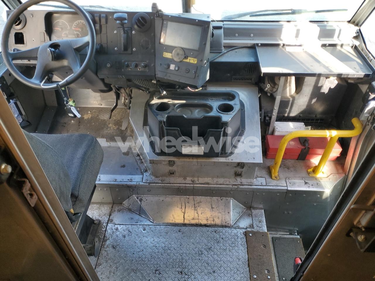 Photo 8 of 2021 FREIGHTLINER CHASSIS M LINE WALK-IN VAN (VIN 4UZAC2EA9MCMN0075)