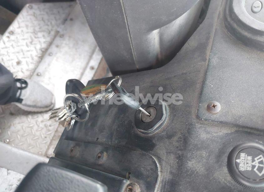 Photo 10 of 2020 Freightliner Mt45g N/A (VIN 4UZAC2EAXLCLZ6526)