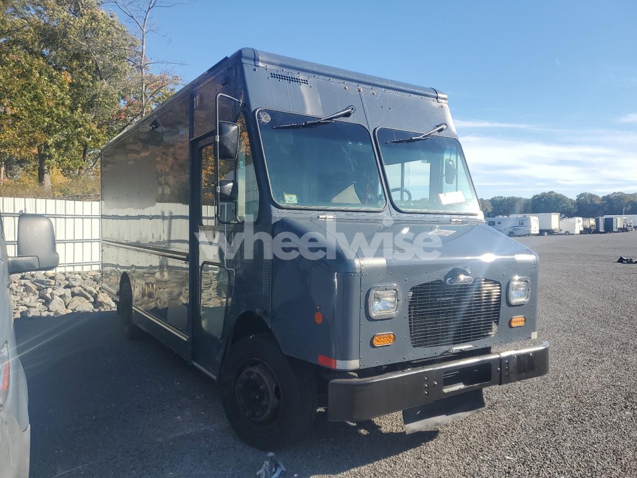 Photo 4 of 2020 FREIGHTLINER CHASSIS M LINE WALK-IN VAN (VIN 4UZAC2EAXLCLZ7207)