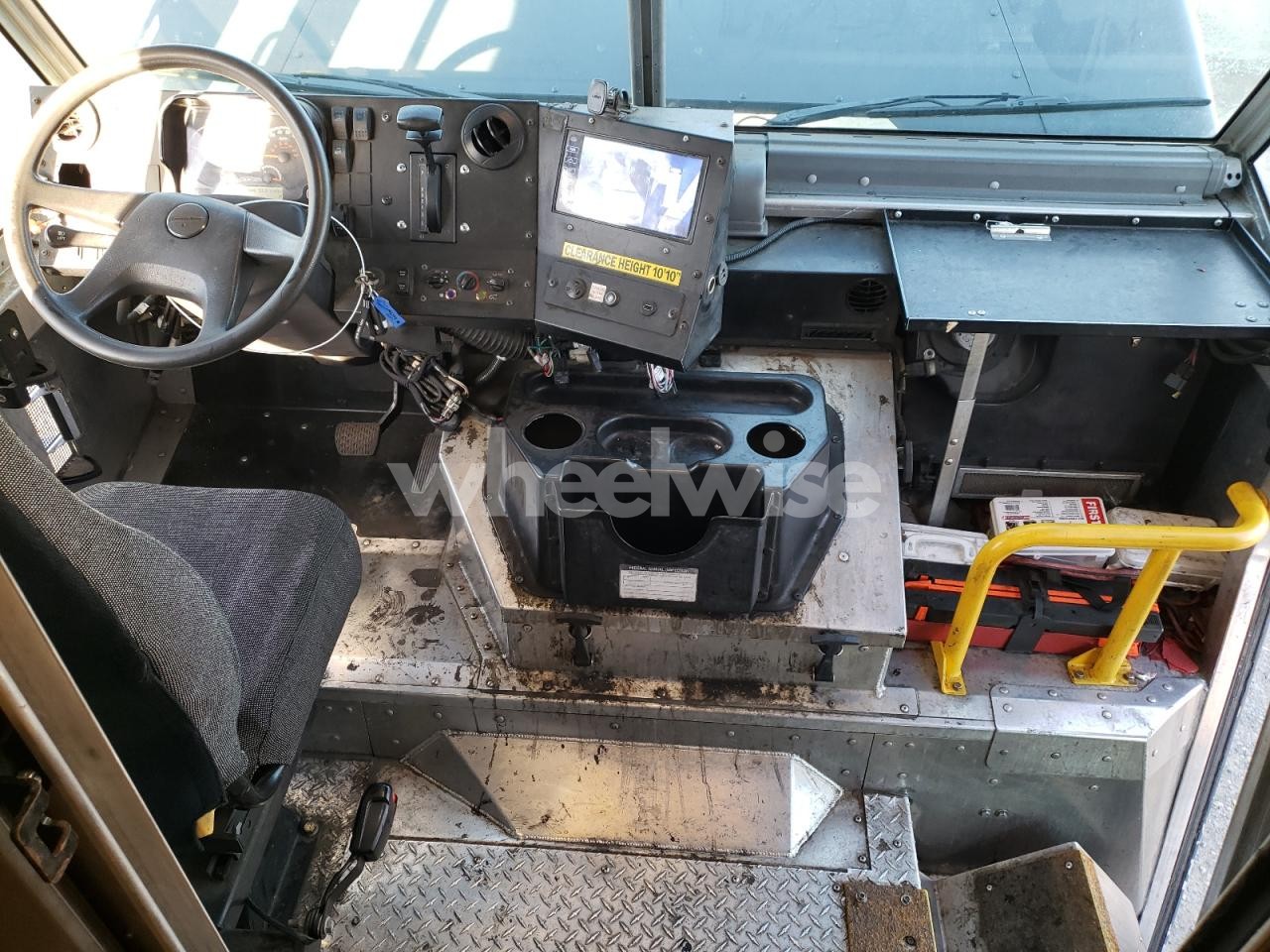 Photo 8 of 2021 FREIGHTLINER CHASSIS M LINE WALK-IN VAN (VIN 4UZAC2EAXMCMN0098)
