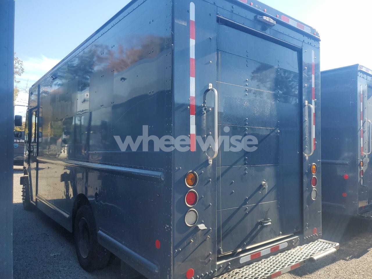 Photo 2 of 2021 FREIGHTLINER CHASSIS M LINE WALK-IN VAN (VIN 4UZAC2GA0MCMM9524)
