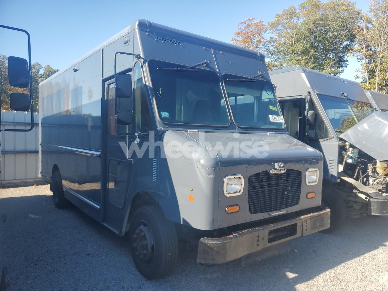 Photo 4 of 2021 FREIGHTLINER CHASSIS M LINE WALK-IN VAN (VIN 4UZAC2GA0MCMM9524)