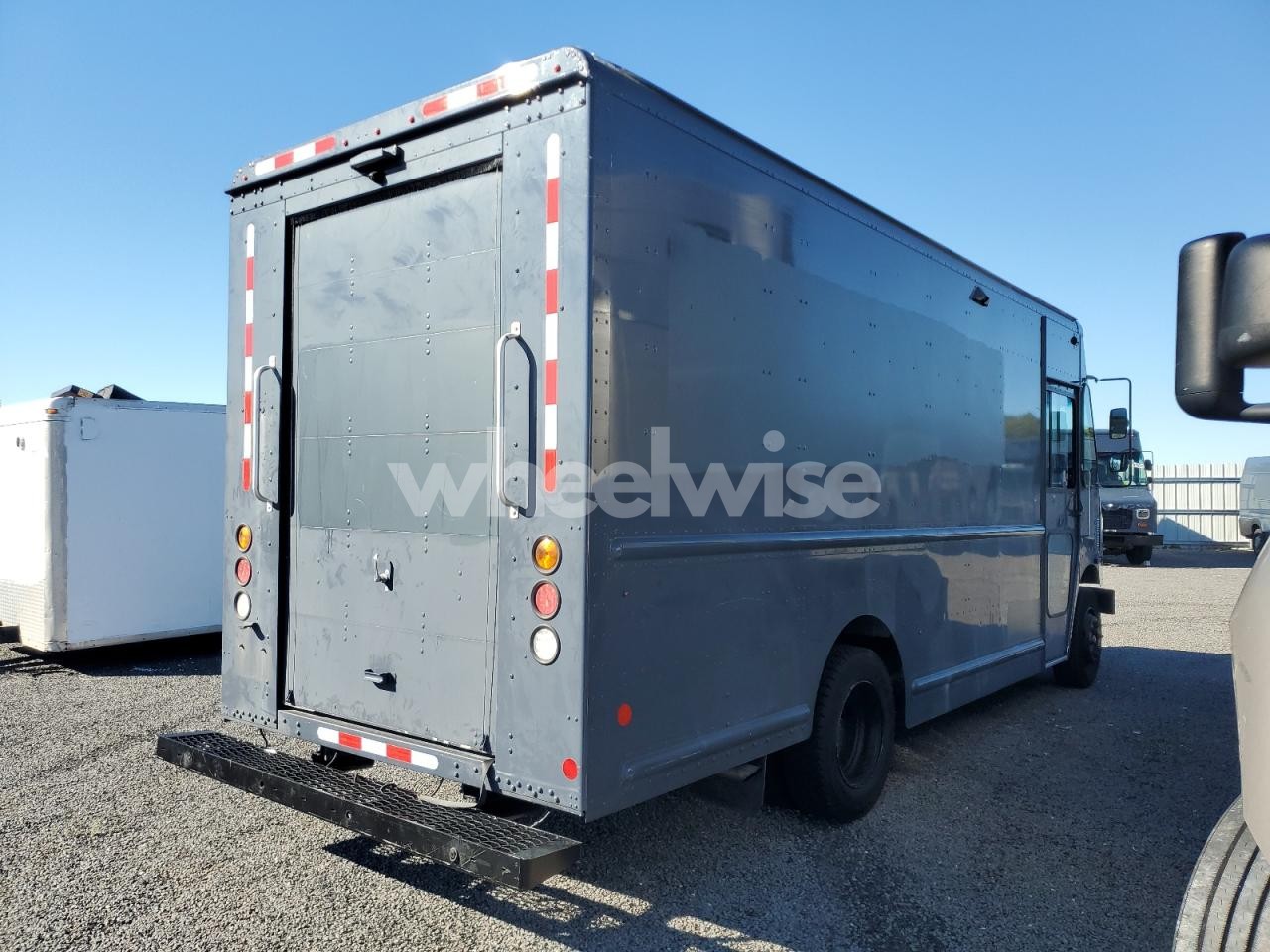 Photo 3 of 2021 FREIGHTLINER CHASSIS M LINE WALK-IN VAN (VIN 4UZAC2GA2MCMM9315)