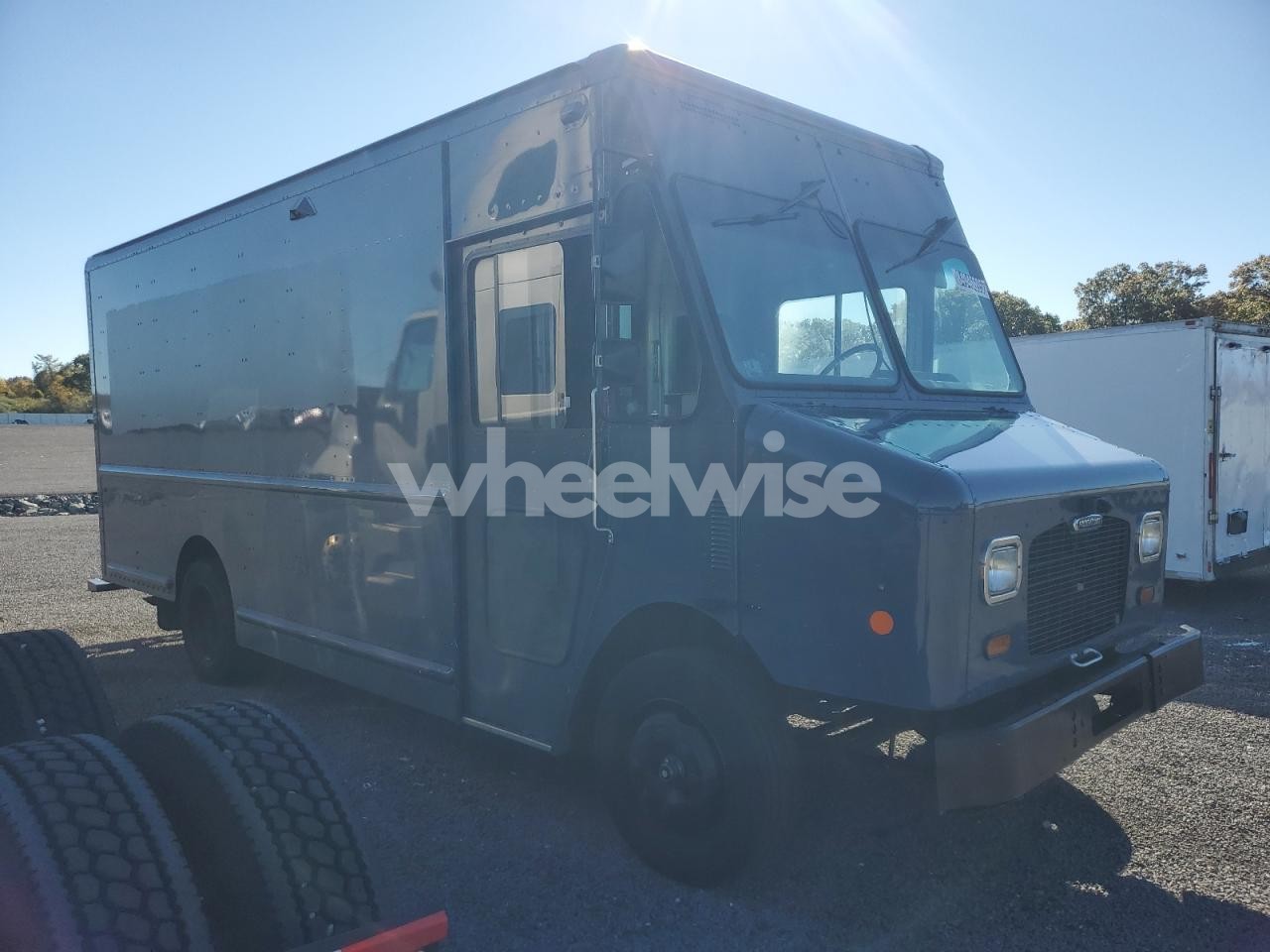 Photo 4 of 2021 FREIGHTLINER CHASSIS M LINE WALK-IN VAN (VIN 4UZAC2GA2MCMM9315)