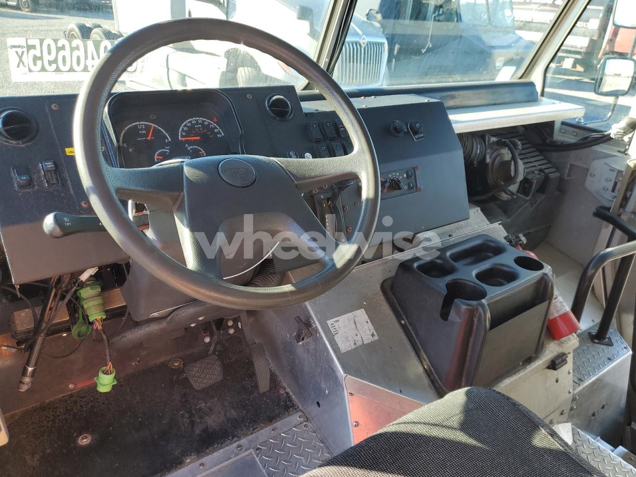 Photo 8 of 2021 FREIGHTLINER CHASSIS M LINE WALK-IN VAN (VIN 4UZAC2GA2MCMM9315)