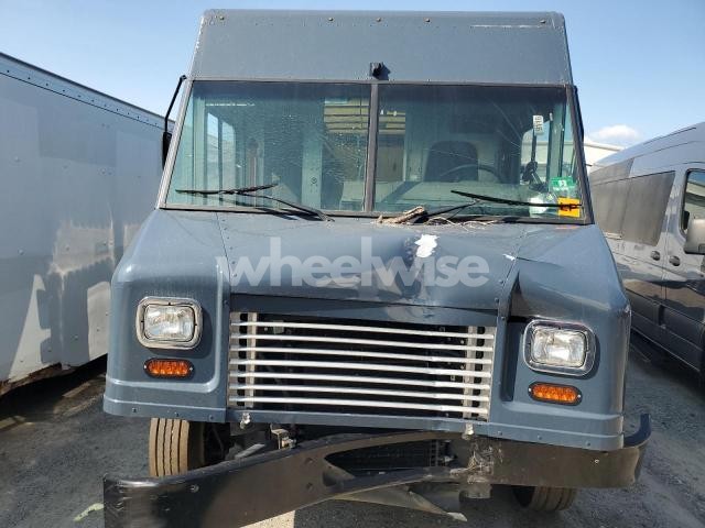 Photo 2 of 2021 FREIGHTLINER CHASSIS M LINE WALK-IN VAN (VIN 4UZAC2GA7MCMN0296)