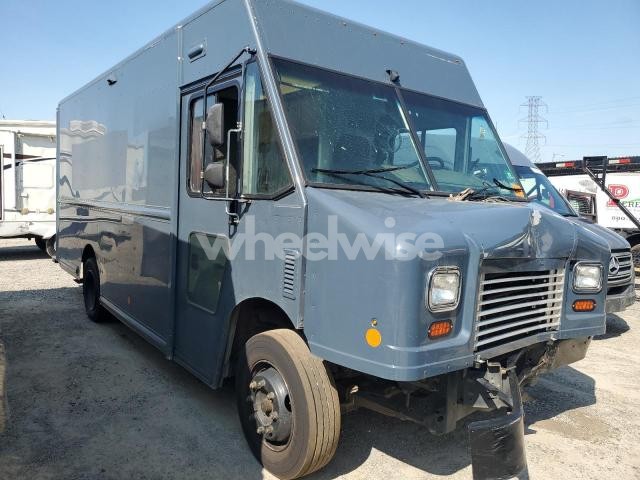 Photo 3 of 2021 FREIGHTLINER CHASSIS M LINE WALK-IN VAN (VIN 4UZAC2GA7MCMN0296)