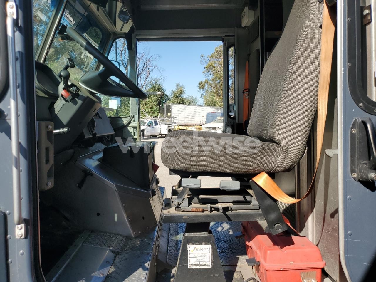 Photo 7 of 2021 FREIGHTLINER CHASSIS M LINE WALK-IN VAN (VIN 4UZAC2GA8MCMM9786)