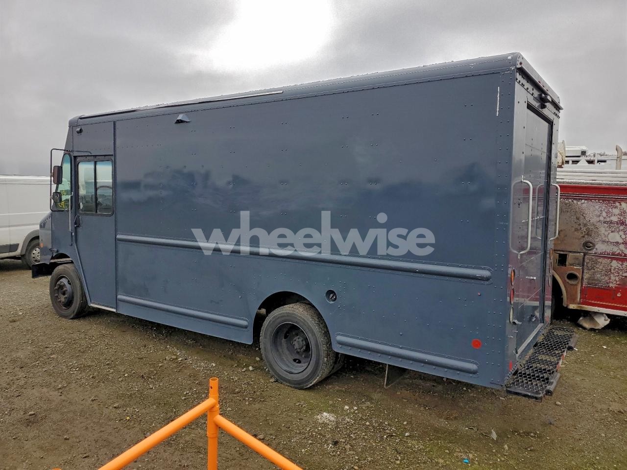 Photo 2 of 2021 FREIGHTLINER MT 45G DELIVERY TRUCK (VIN 4UZAC2GA9MCMM9473)