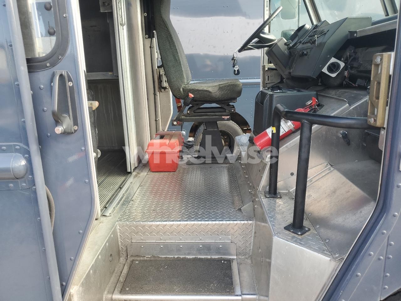 Photo 11 of 2021 FREIGHTLINER CHASSIS M LINE WALK-IN VAN (VIN 4UZAC2GAXMCMM9577)