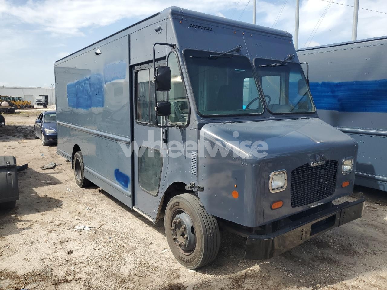 Photo 4 of 2021 FREIGHTLINER CHASSIS M LINE WALK-IN VAN (VIN 4UZAC2GAXMCMM9577)