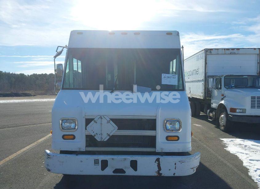 Photo 10 of 2007 Freightliner Chassis M LINE WALK-IN VAN (VIN 4UZACCCP17CZ86794)