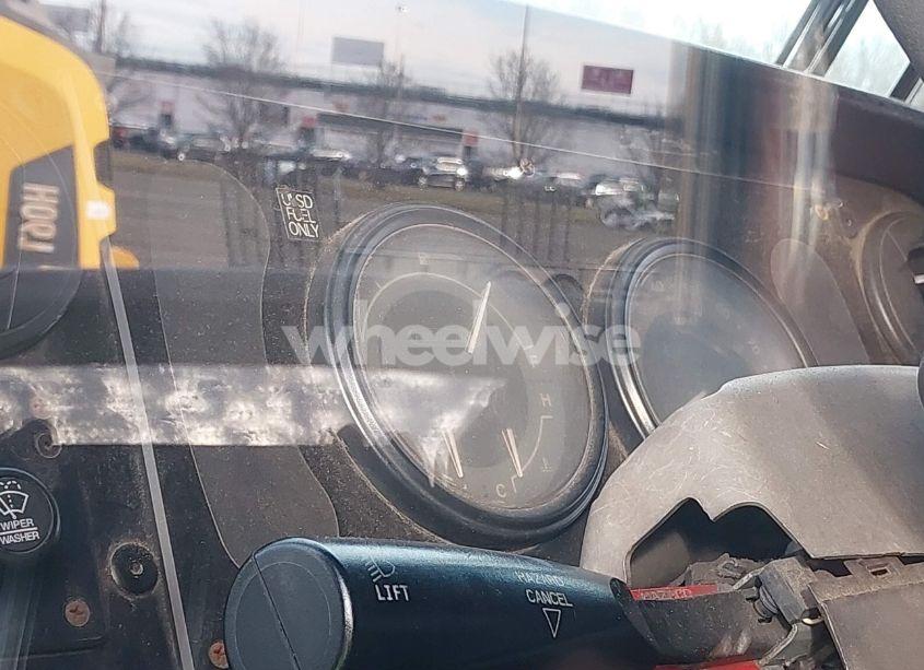 Photo 5 of 2007 Freightliner Chassis M LINE WALK-IN VAN (VIN 4UZACCCP17CZ86794)