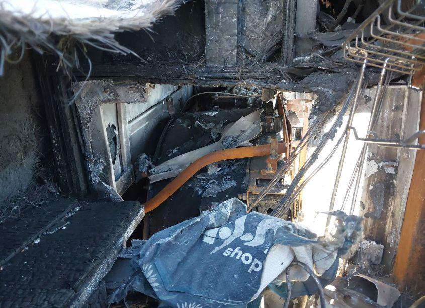 Photo 10 of 2021 Freightliner Chassis XC (VIN 4UZACGFC4MCMR2506)