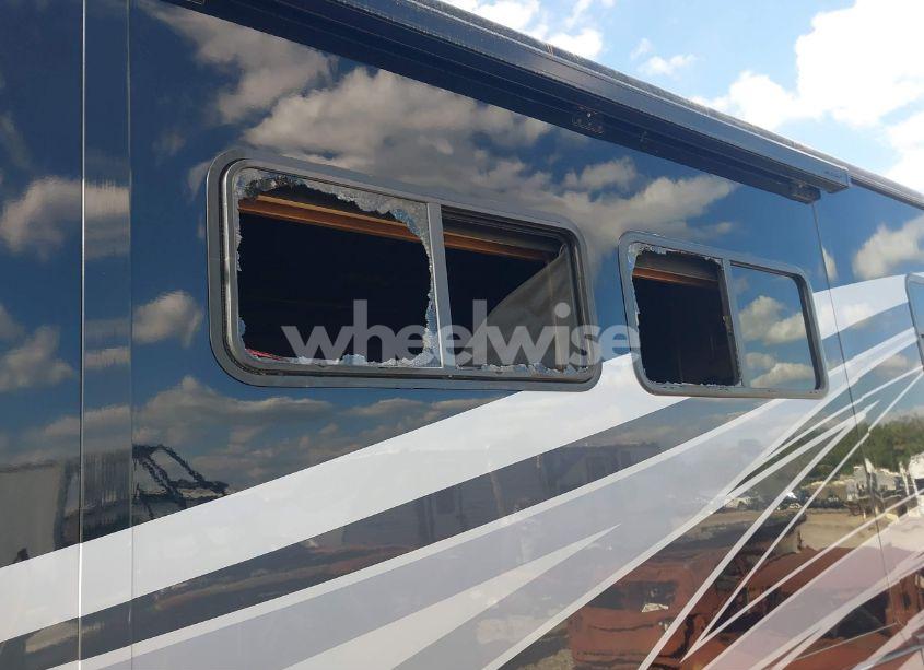 Photo 19 of 2022 Freightliner Chassis XC (VIN 4UZACGFC5NCNU7661)