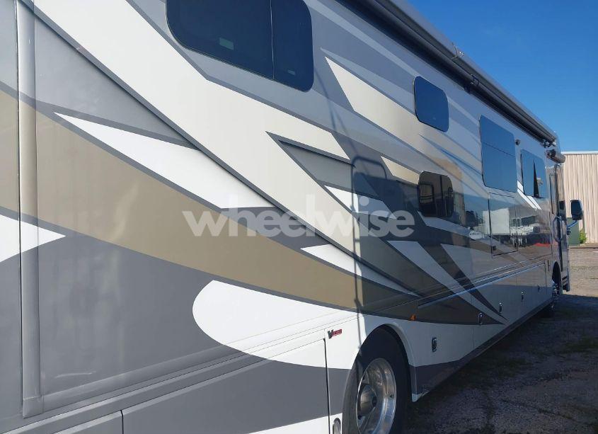 Photo 13 of 2024 Freightliner Holiday RAMBLER ARMADA MOTOR HOME XC (VIN 4UZACGFEXRCVJ4419)